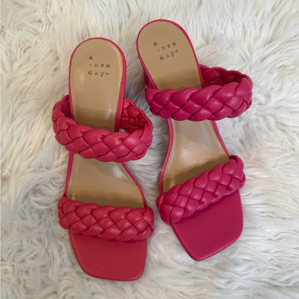 Pink heels size 7.5